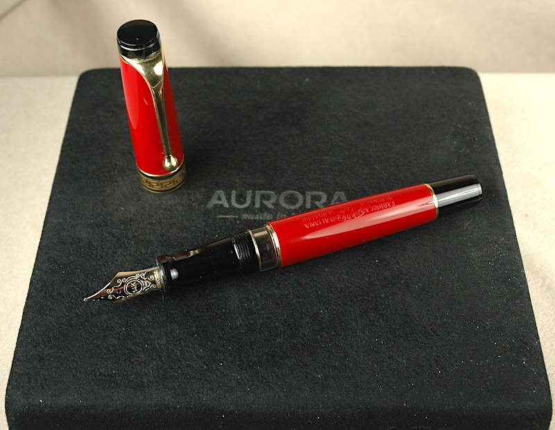 Pre-Owned Pens: 6084: Aurora: Optima